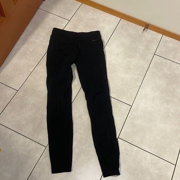 Nike Dri Fit woman’s black leggings - Picture 1 of 11
